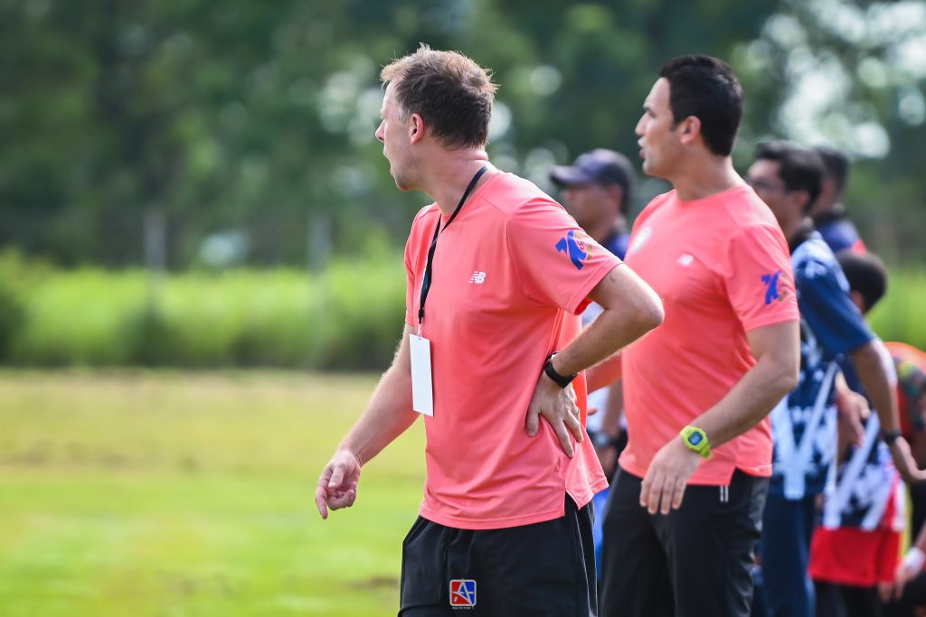 Mohamed Zakaria: On-Field and Tactical Expertise in the World of Football